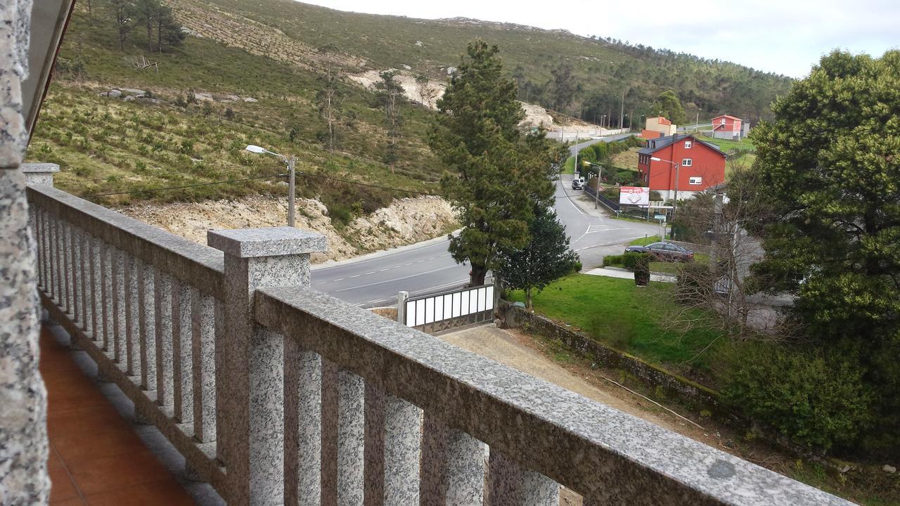 Alojamientos A Pedra Dumbria Bagian luar foto